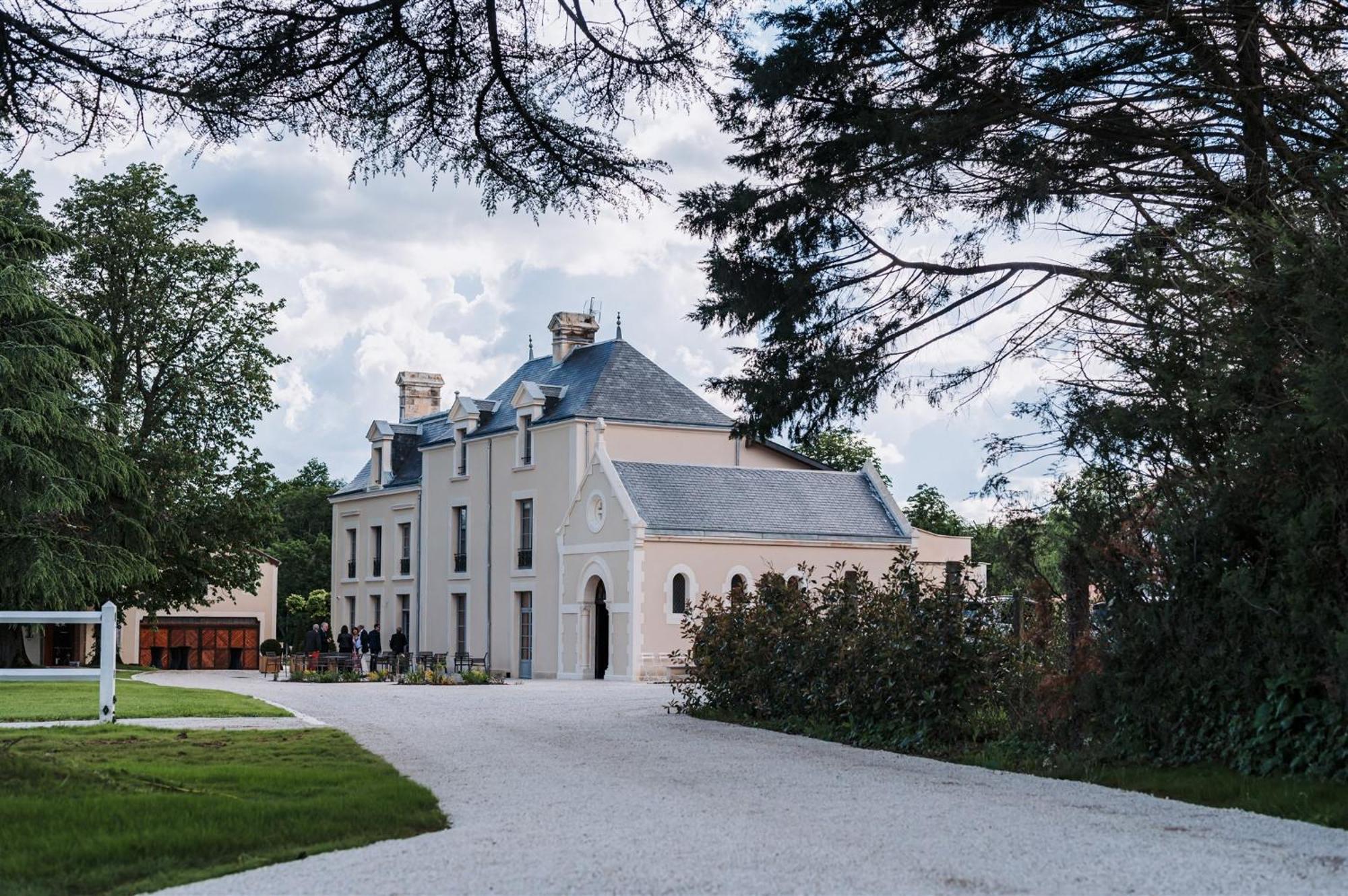Domaine De L'Ecorcerie Fontaine-le-Comte Exterior foto